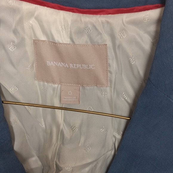 Banana Republic Blue Woman's Blazer- Size 9 - Picture 4 of 6
